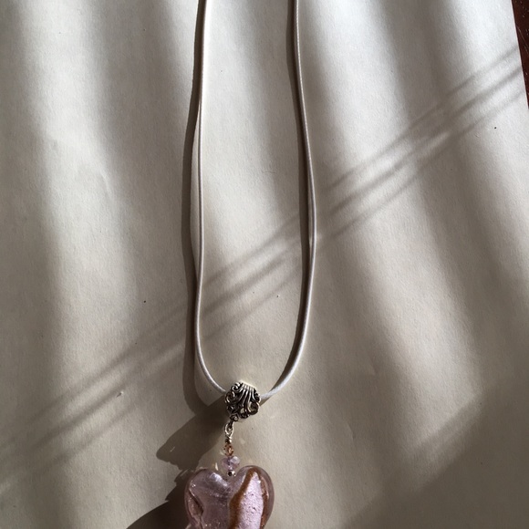 Glass heart pendant on white silk cord - Picture 5 of 8